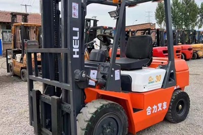 黑河市工程機(jī)械租賃服務(wù)全解析 叉車、汽車吊與直臂車的選擇與應(yīng)用